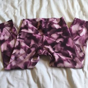Lululemon Hi Rise Wunder Under Crop Size 6